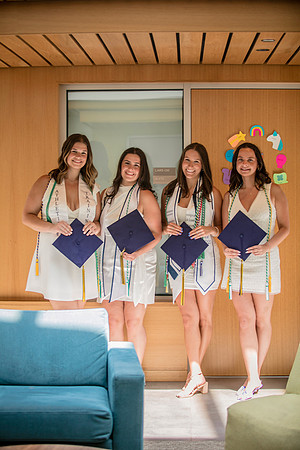2025quinnipiacgrads-451