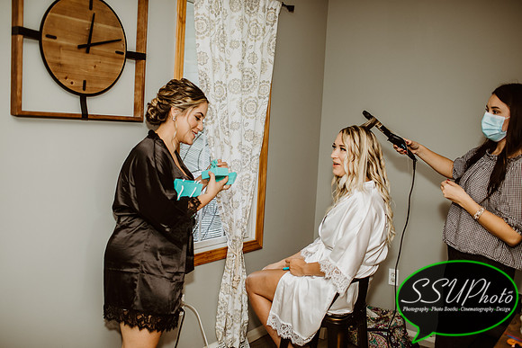 GettingReady-65