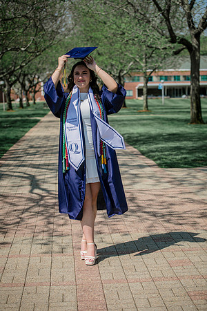 2025quinnipiacgrads-338