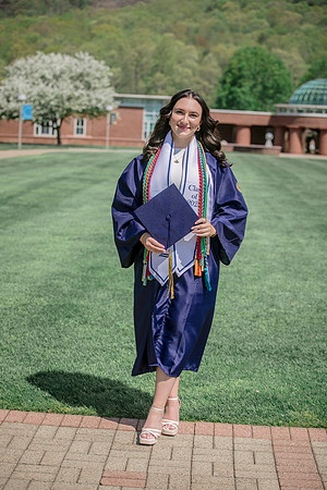 2025quinnipiacgrads-327