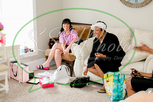 0044gettingready
