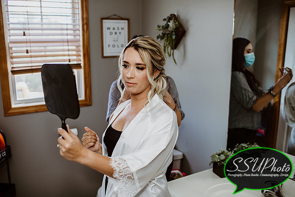 GettingReady-200