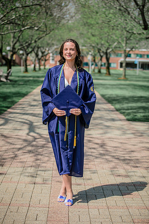2025quinnipiacgrads-398