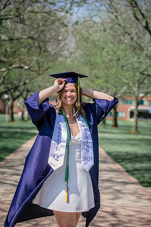 2025quinnipiacgrads-307