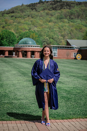 2025quinnipiacgrads-383