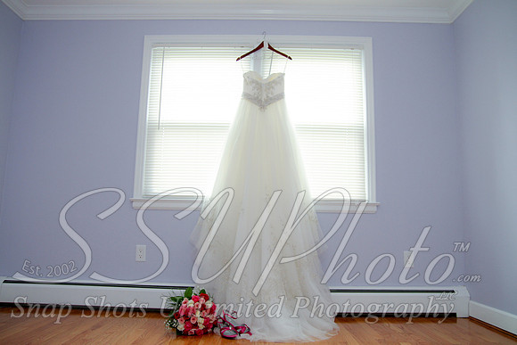 0021GettingReadyWedding