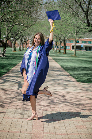 2025quinnipiacgrads-365
