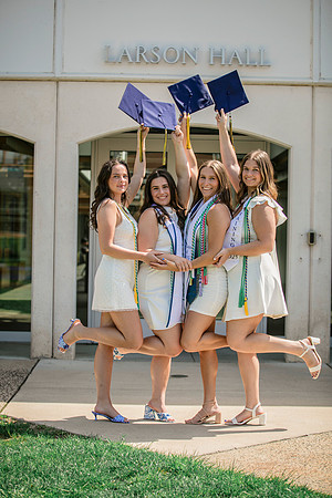 2025quinnipiacgrads-433