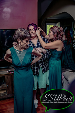 GettingReady-22
