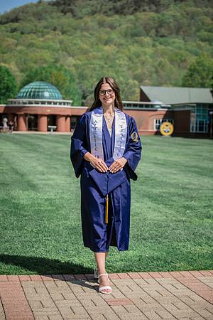 2025quinnipiacgrads-260