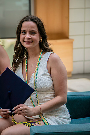 2025quinnipiacgrads-458