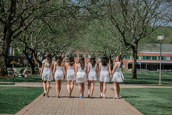 2025quinnipiacgrads-188