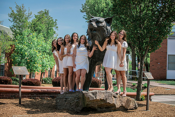 2025quinnipiacgrads-463