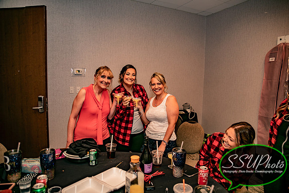 GettingReady-59