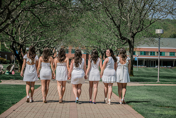 2025quinnipiacgrads-182