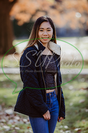 Seniors2020330