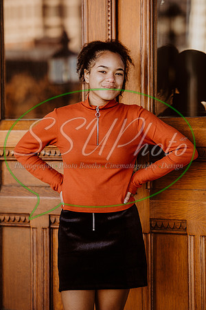 Seniors2020495