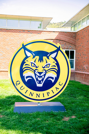 2025quinnipiacgrads-3