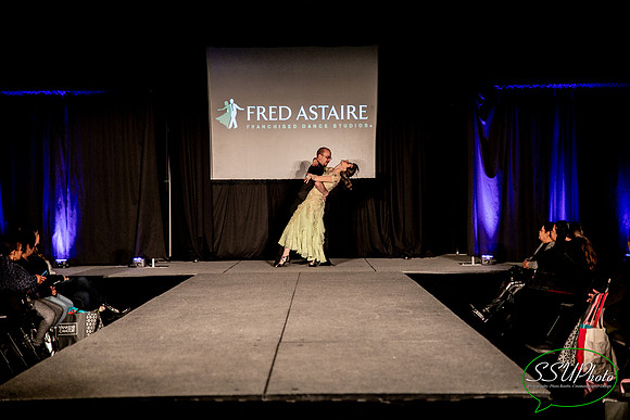 0100bridalshowspring2020