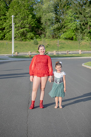 sisters202000210