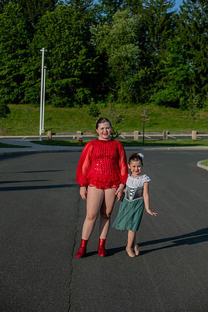 sisters202000211