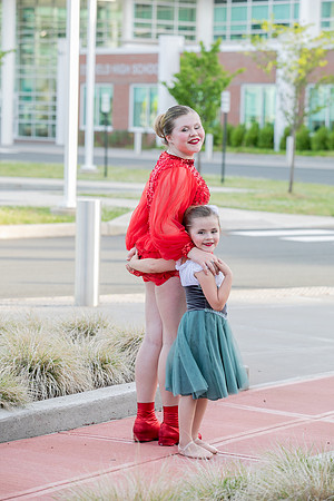 sisters202000244