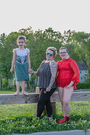 sisters202000394