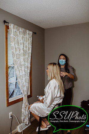 GettingReady-18