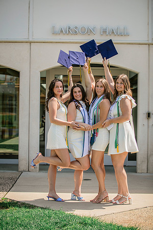 2025quinnipiacgrads-431
