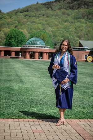 2025quinnipiacgrads-346