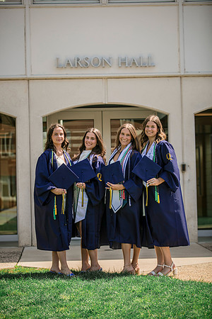 2025quinnipiacgrads-430