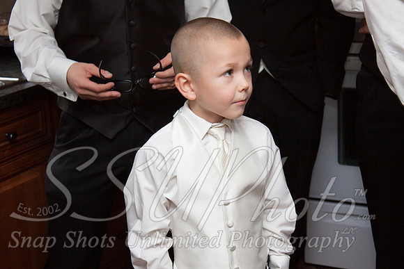 0078GettingReadyWedding
