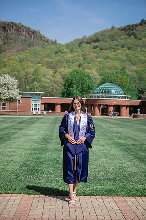 2025quinnipiacgrads-262