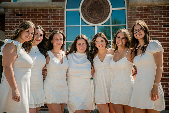 2025quinnipiacgrads-137