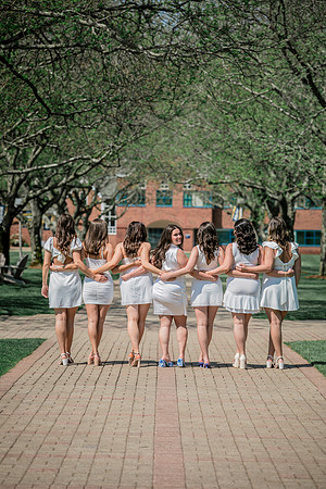 2025quinnipiacgrads-202