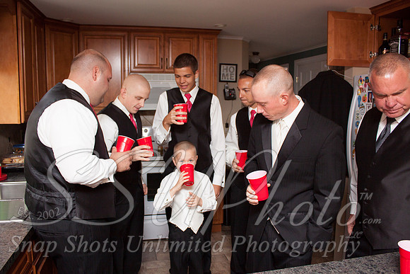 0077GettingReadyWedding