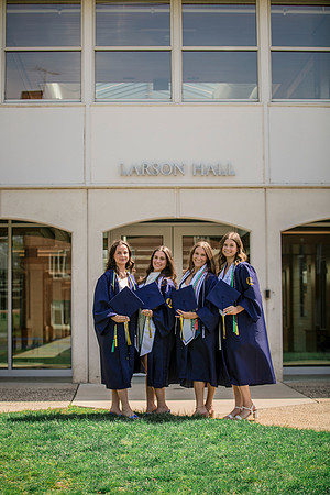 2025quinnipiacgrads-429