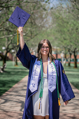 2025quinnipiacgrads-302