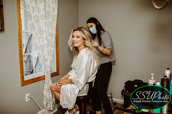 GettingReady-96