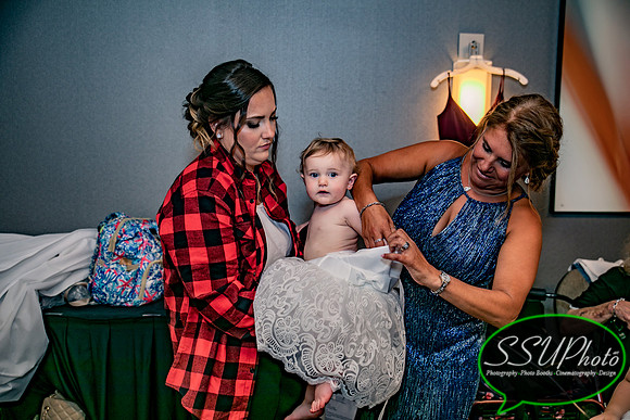 GettingReady-205