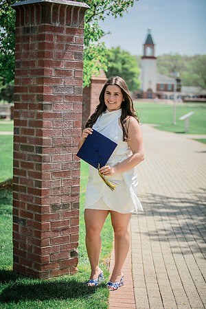 2025quinnipiacgrads-525