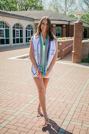 2025quinnipiacgrads-98