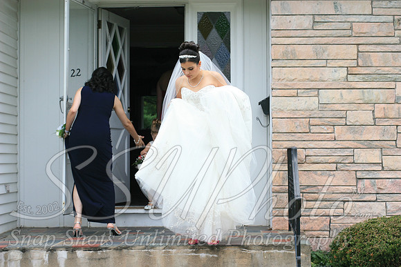 0253GettingReadyWedding