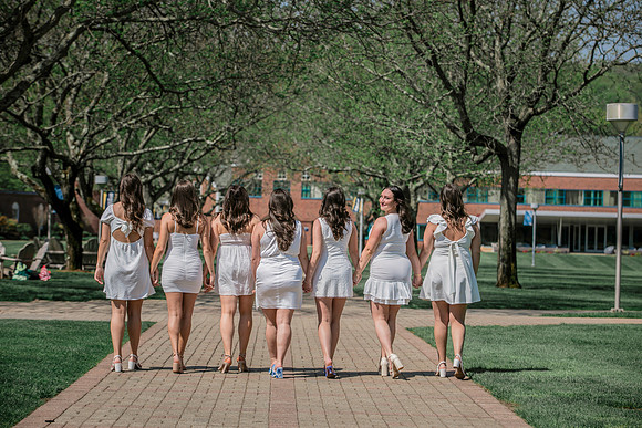 2025quinnipiacgrads-186