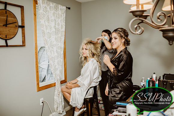 GettingReady-73