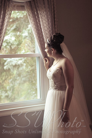 0242GettingReadyWedding
