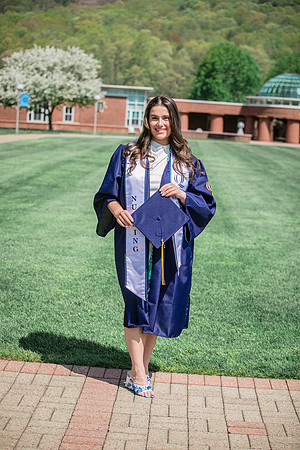 2025quinnipiacgrads-309