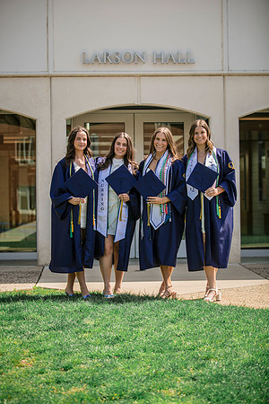 2025quinnipiacgrads-422