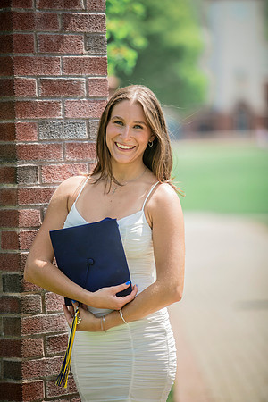 2025quinnipiacgrads-554