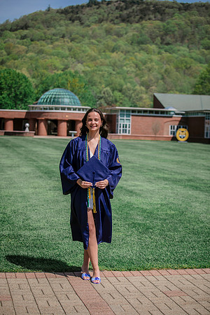 2025quinnipiacgrads-384